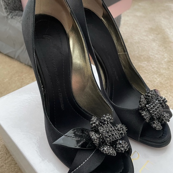 Giuseppe Zanotti Black Heels size 38,5 / 7,5 - Picture 5 of 7